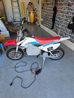 Razor SX500 McGrath electric dirt bike