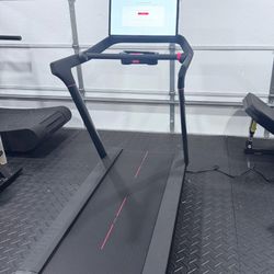 Peloton Tread
