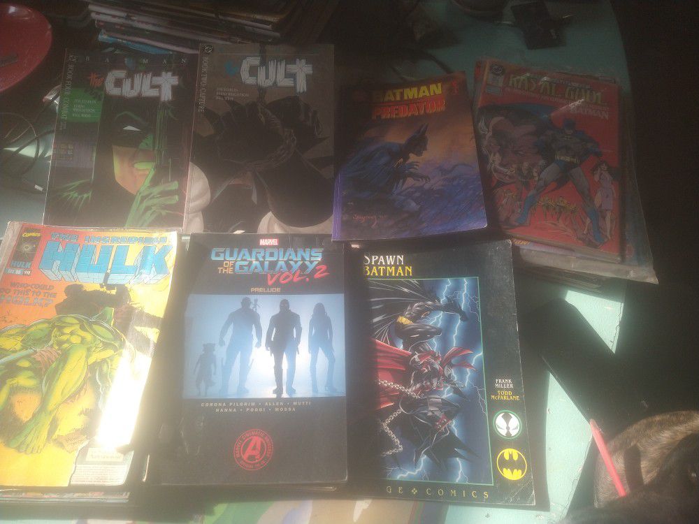 Over 75 Books 25 Batman 15 Superman And Lots Of Other All From 78 To 91 Nice Collection In Good Condition