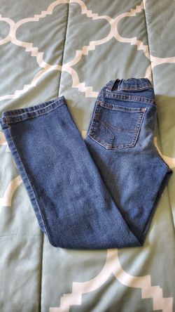 2 Girl's Jeans Size 7,  In Good Condition...... $7 For Both