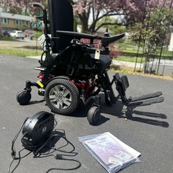 J4 matrix Electric Wheel Chair  “like New”