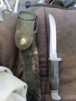 Buck knife