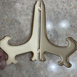 Frame Prop Or For Decorative Plates - 1$ 