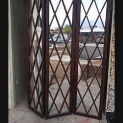 3 Panel Mirrored Partition 