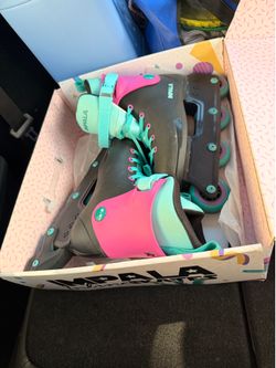 Roller skates. Size 7
