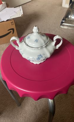 Johanna Haviland Sugar Bowl