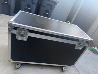 Rolling case