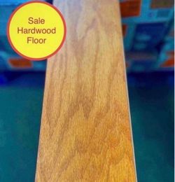 Heritage Mill - Golden Oak 3/8 in. T × 4.8 in. W Engineered Hardwood Flooring (24.15 sqft/case)