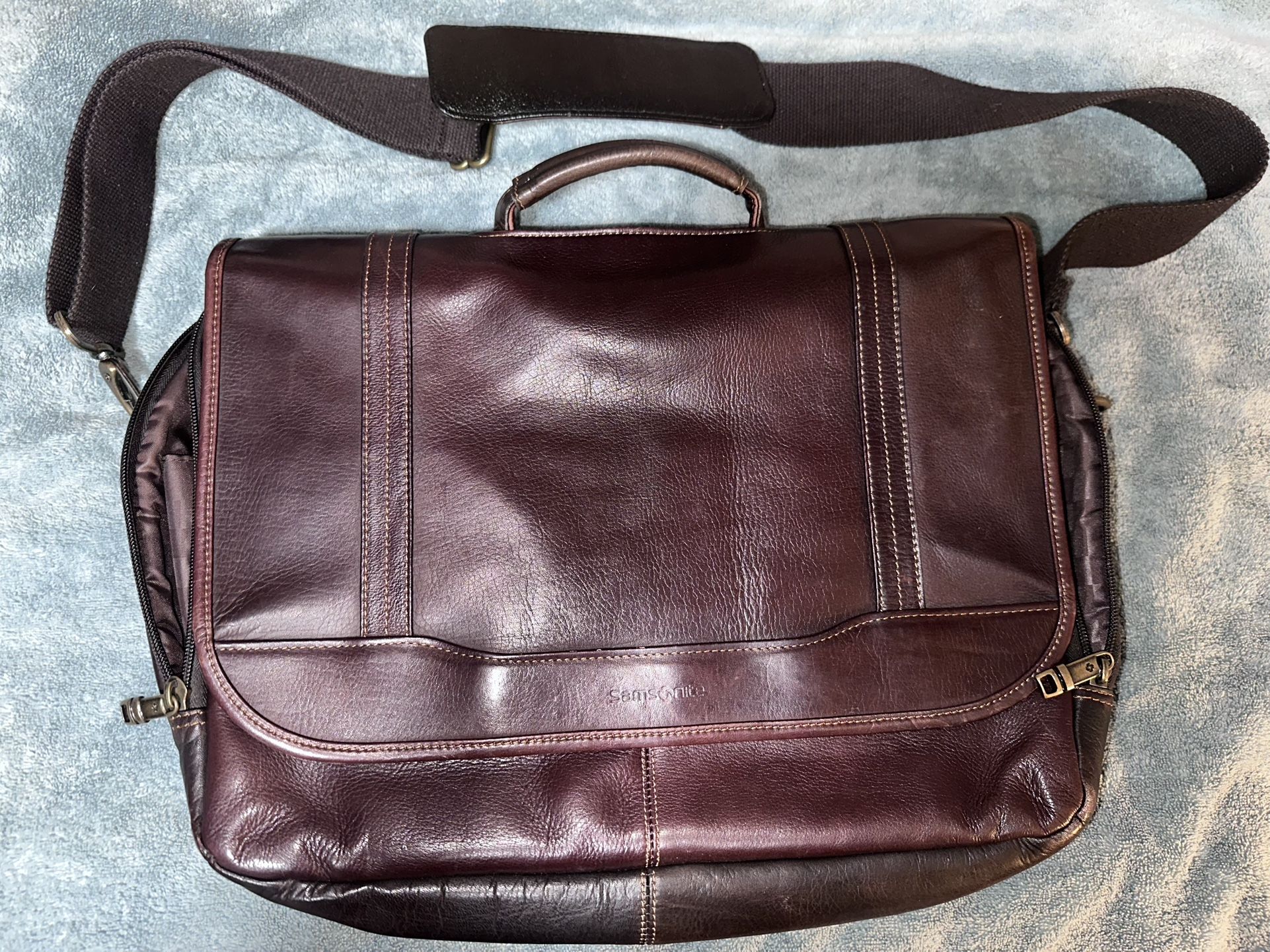 Samsonite genuine leather messenger bag