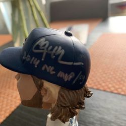 VERY RARE & LIMITED  CLAYTON KERSHAW AUTOGRAPHS