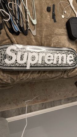 Supreme Skateboard Deck Celtic Knot With Wall Mount