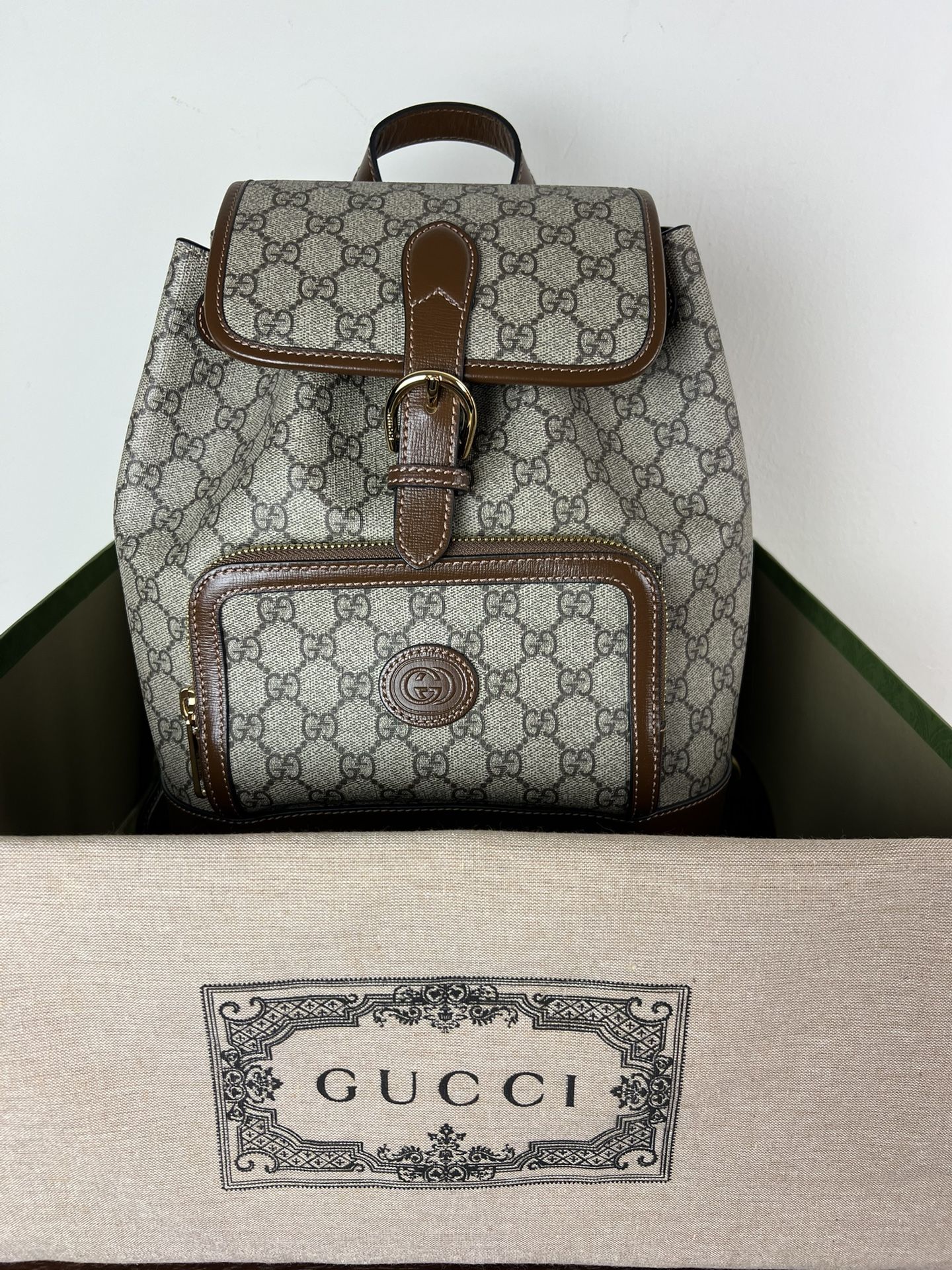 Gucci GG Supreme Backpack Mint Condition