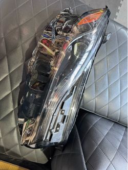 2025 Toyota Camry headlight head lamp Oem