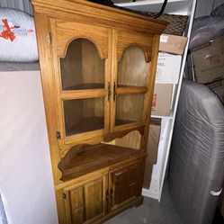 Antique Oak cabinet / Hutch