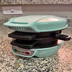 Panini Press – Swift and Savory Meals in Seconds hold catch