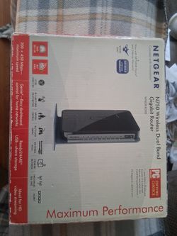 NetGear Wireless Dual BAND Gigabit ROUTER 
