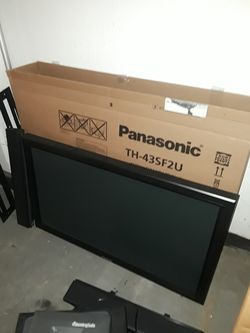 Panasonic TH-43SF2U LCD 43 in x 1920x1080