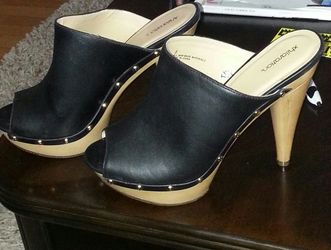 New! Peep toe clogs black leather with studs size 9