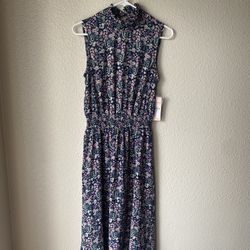 Brand New Woman’s Nanette Lepore brand Purple Floral Dress Up For Sale 