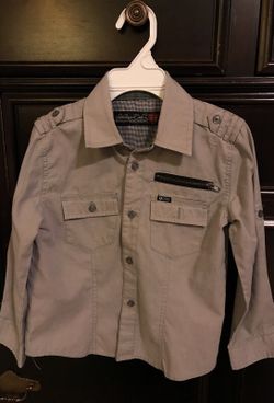 Toddler boys dress/casual shirts size 2/3t, 4t
