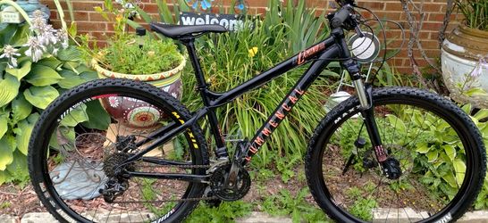 27.5" Commencal El Camino 24 Speed Dual Hydraulic Disc Brakes locking forks suspension Medium size Frame Ready to ride
