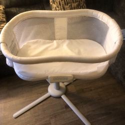 Halo Bassinet  Swivel Sleeper
