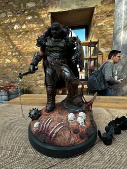 DOOM Slayer Dark Ages Collector Statue Figure
