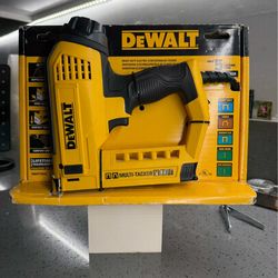 DEWALT-18GA. 5 in 1 MULTI-TACKER/ STAPLER.