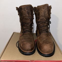 Red Wing Shoes Size 9.5 Model 4200