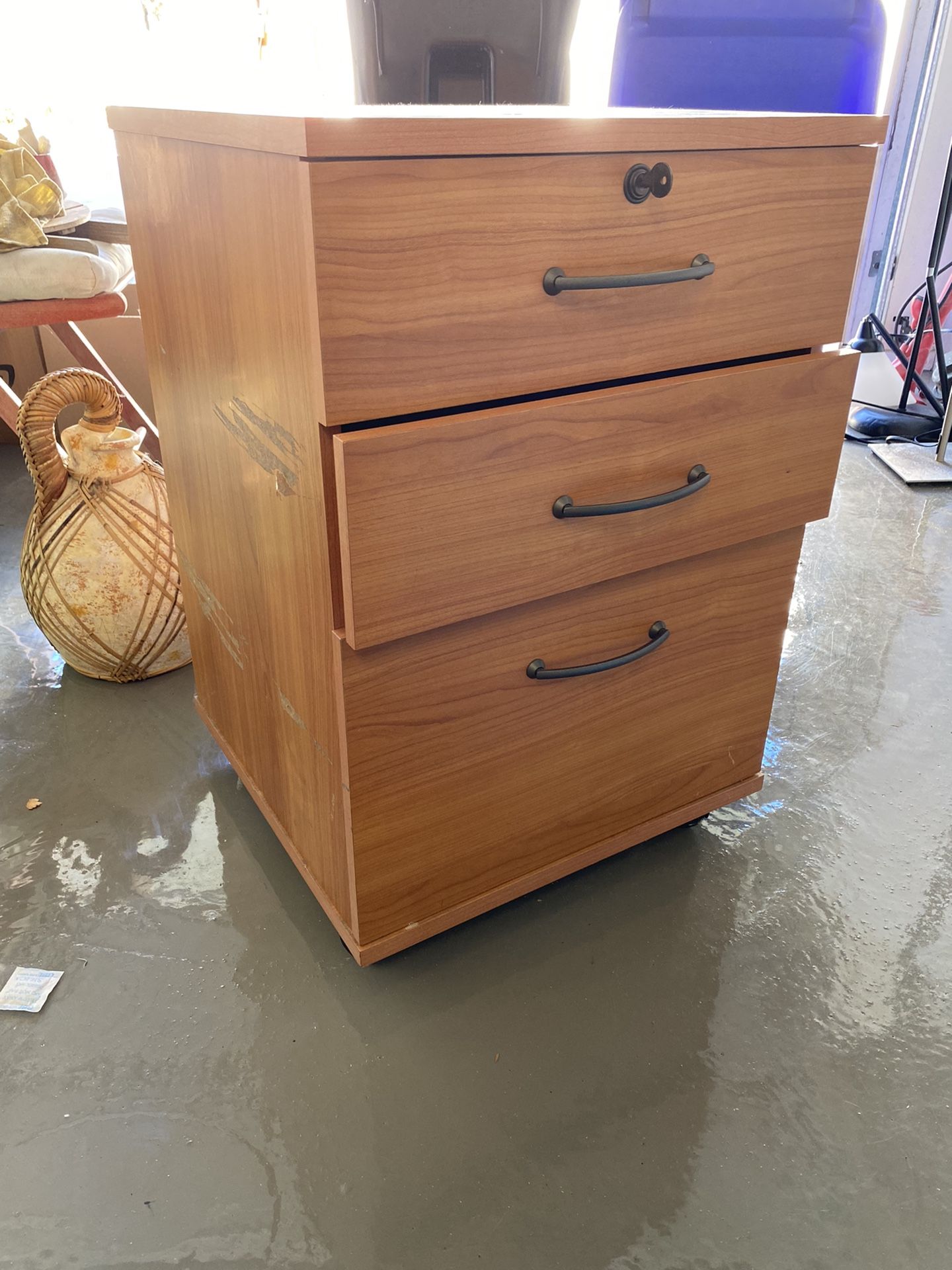Rolling File Cabinet With Locking Top Drawer