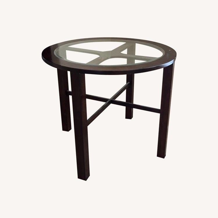 $150.OBO!! Excellent Condition Kitchen Table W/ 4 Barstools