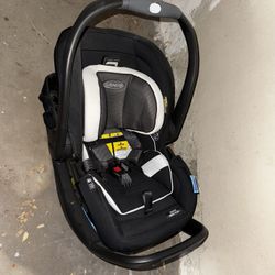 New Born Car seat 