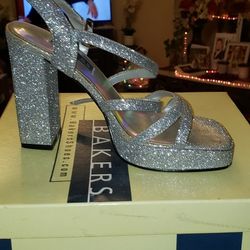 Silver Heels  Size 7
