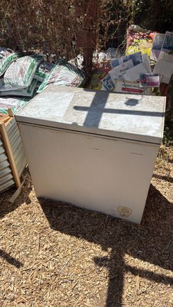 Frigidaire Chest Freezer