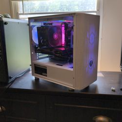 Custom Gaming PC (Summer Deals!)