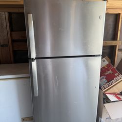 GE Refrigerator