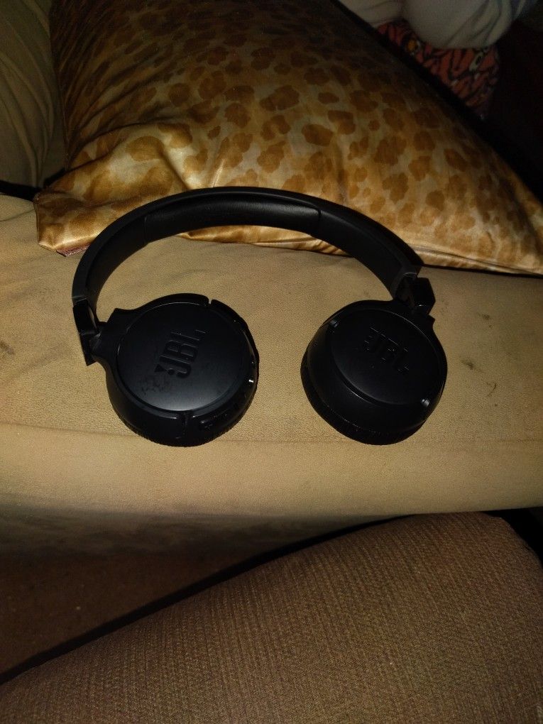 JBL Headphones 