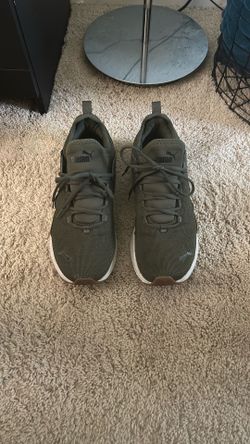 Size 12 Men’s Green Puma Shoes