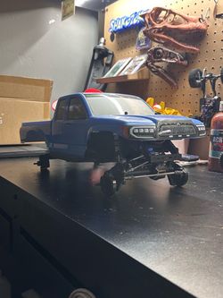 Scx10 base camp modded