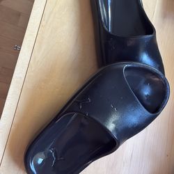 Puma slides black