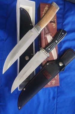 2 Sharp Cutlery Knifes