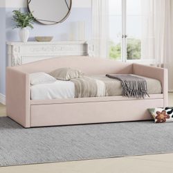 Velvet Daybed with Extended Pop Up Trundle