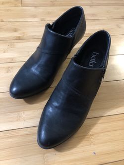 Bolo black women’s size 10 MW ankle booties
