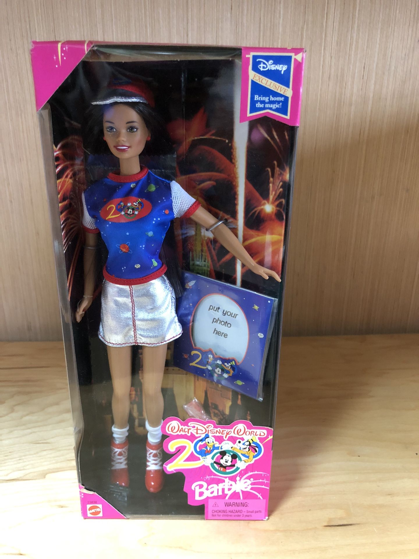 2000 Walt Disney World Barbie Doll