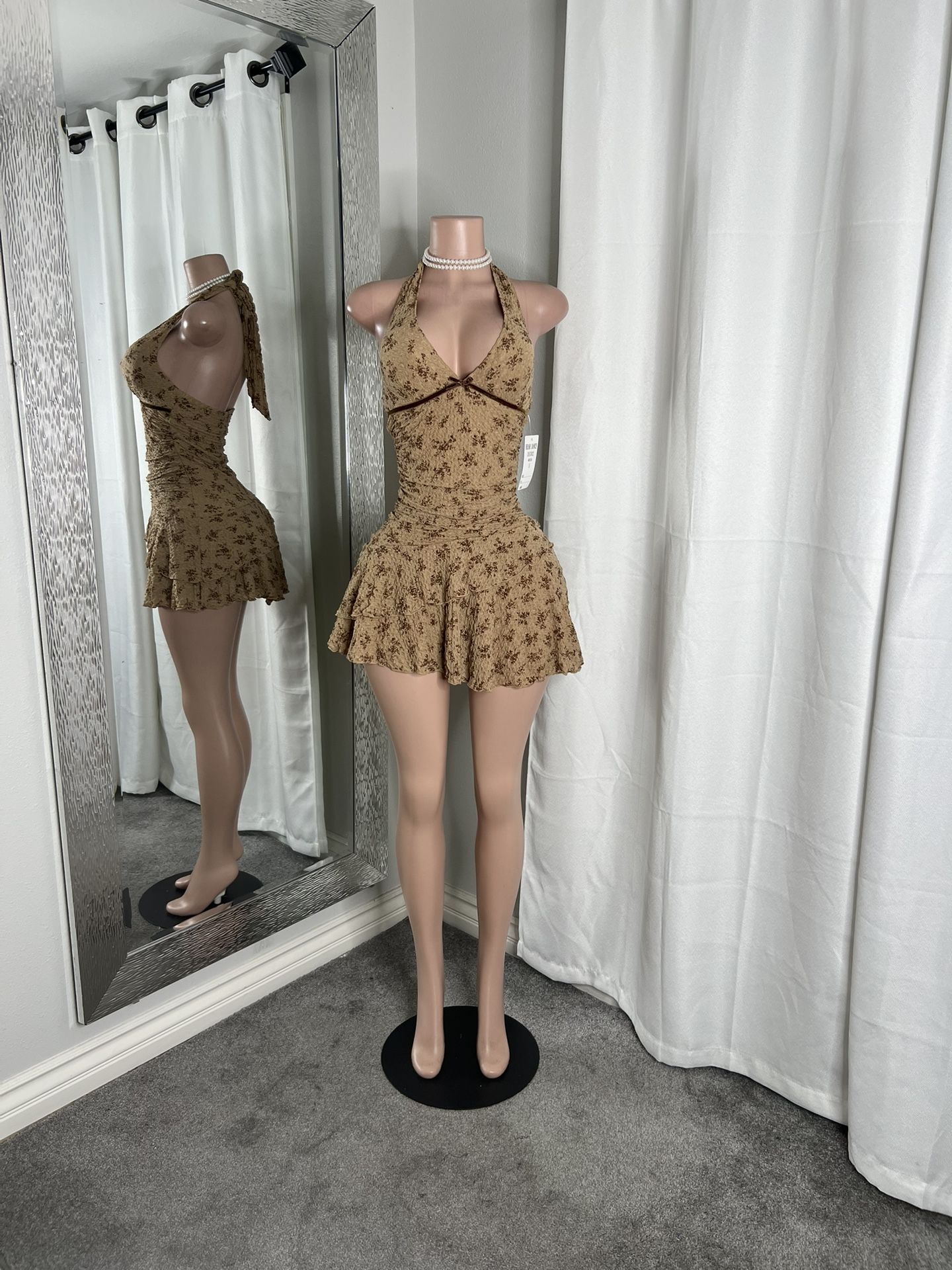 Boutique Dress Size Small Stretchy