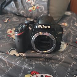 Nixon  D3200  Camera