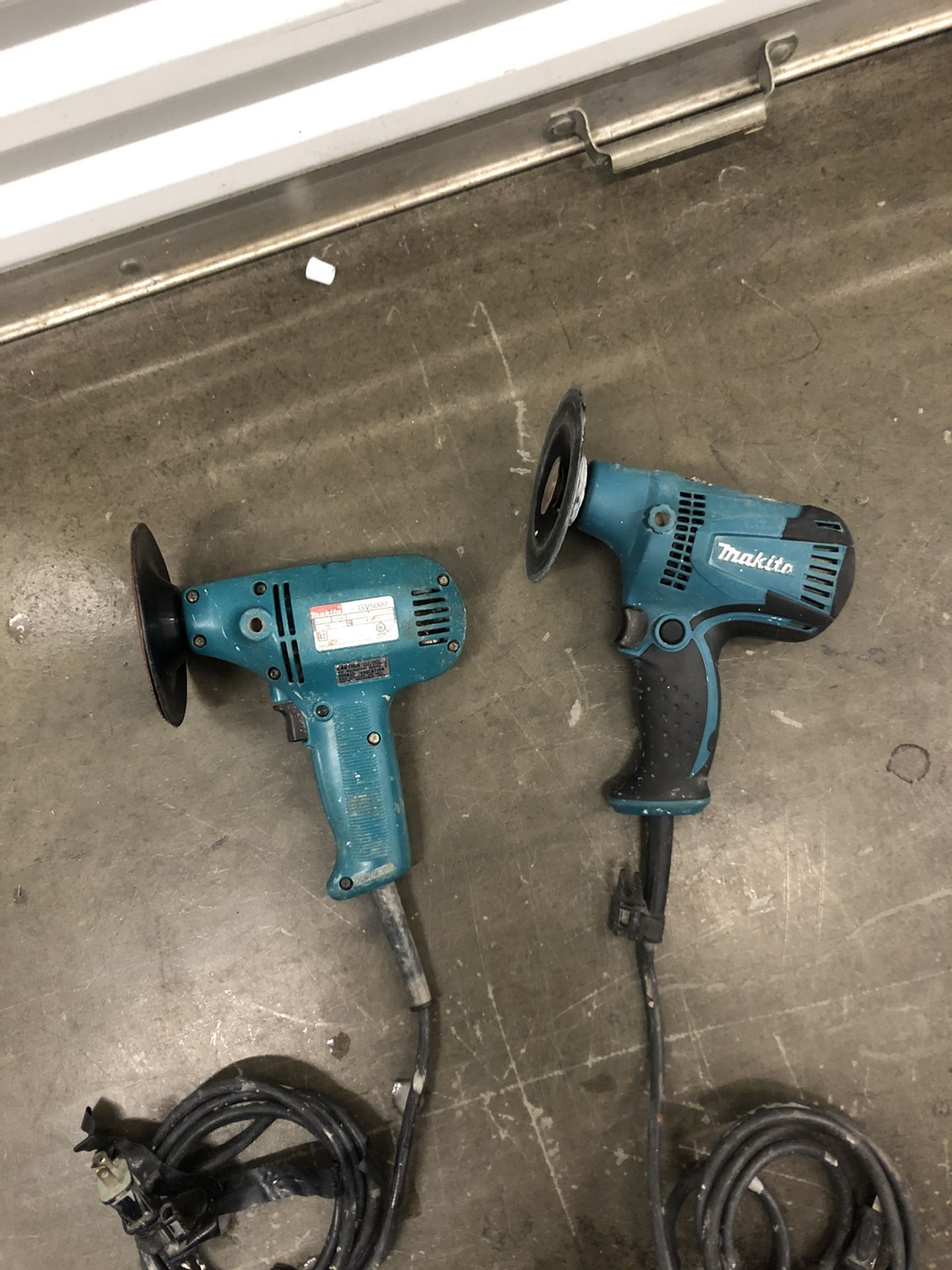 Makita GV5910 5-inch disc Sander & Makita GV5000