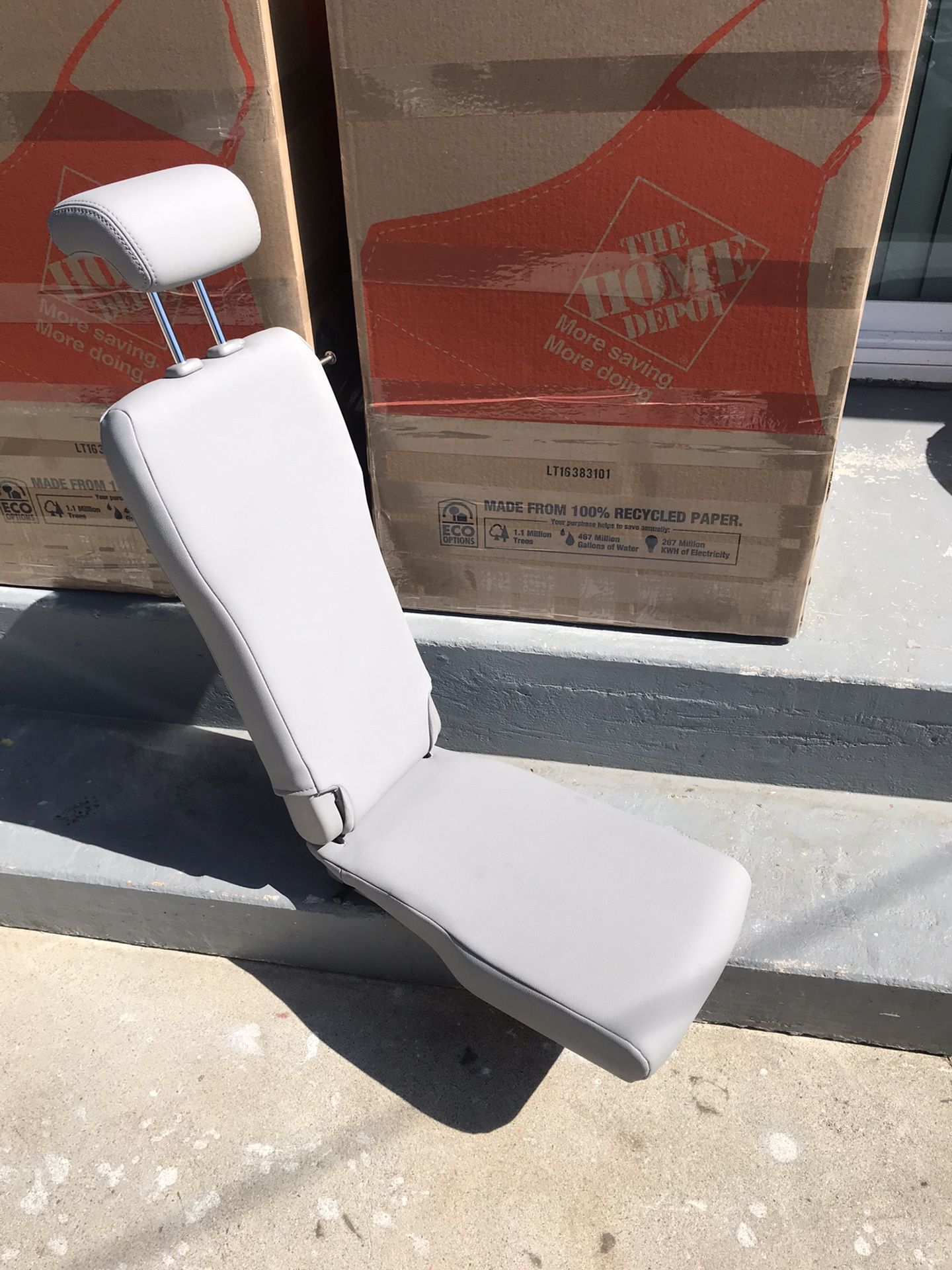 Brand new gray leather Toyota Sienna jump seat (second row middle seat ...