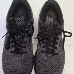 Men's Brooks Revel 5 Sneakers Size10