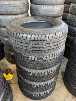 255/70R16 Michelin Tires In Great Shape